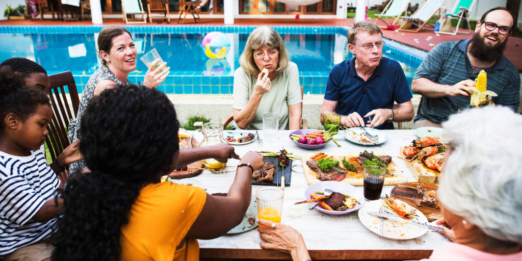 How to Enjoy a Cookout on a Budget